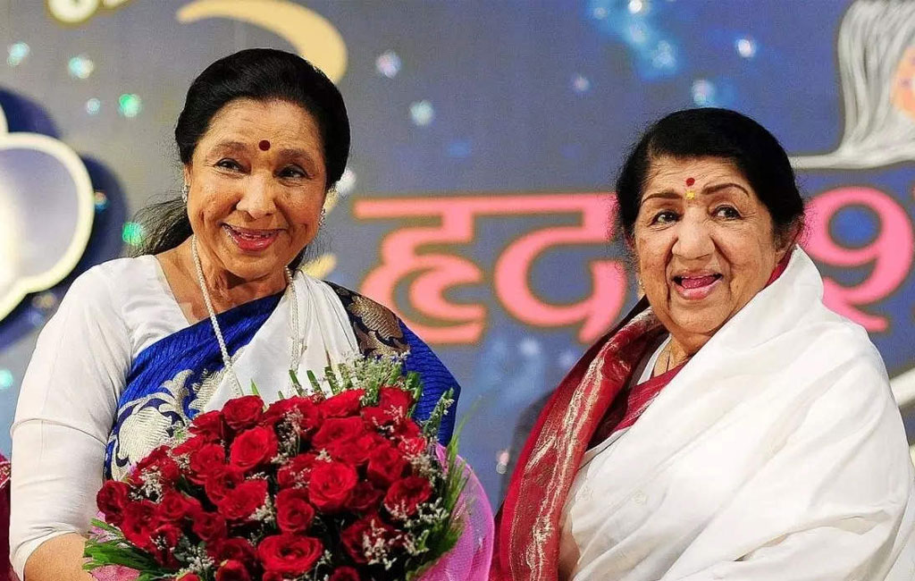 Top 10 iconic songs of Lata Mangeshkar: Revisit her legacy with Ae mere Watan ke Logon and more 4